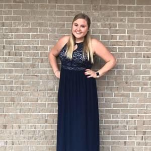 Meet your Posher, Hailey